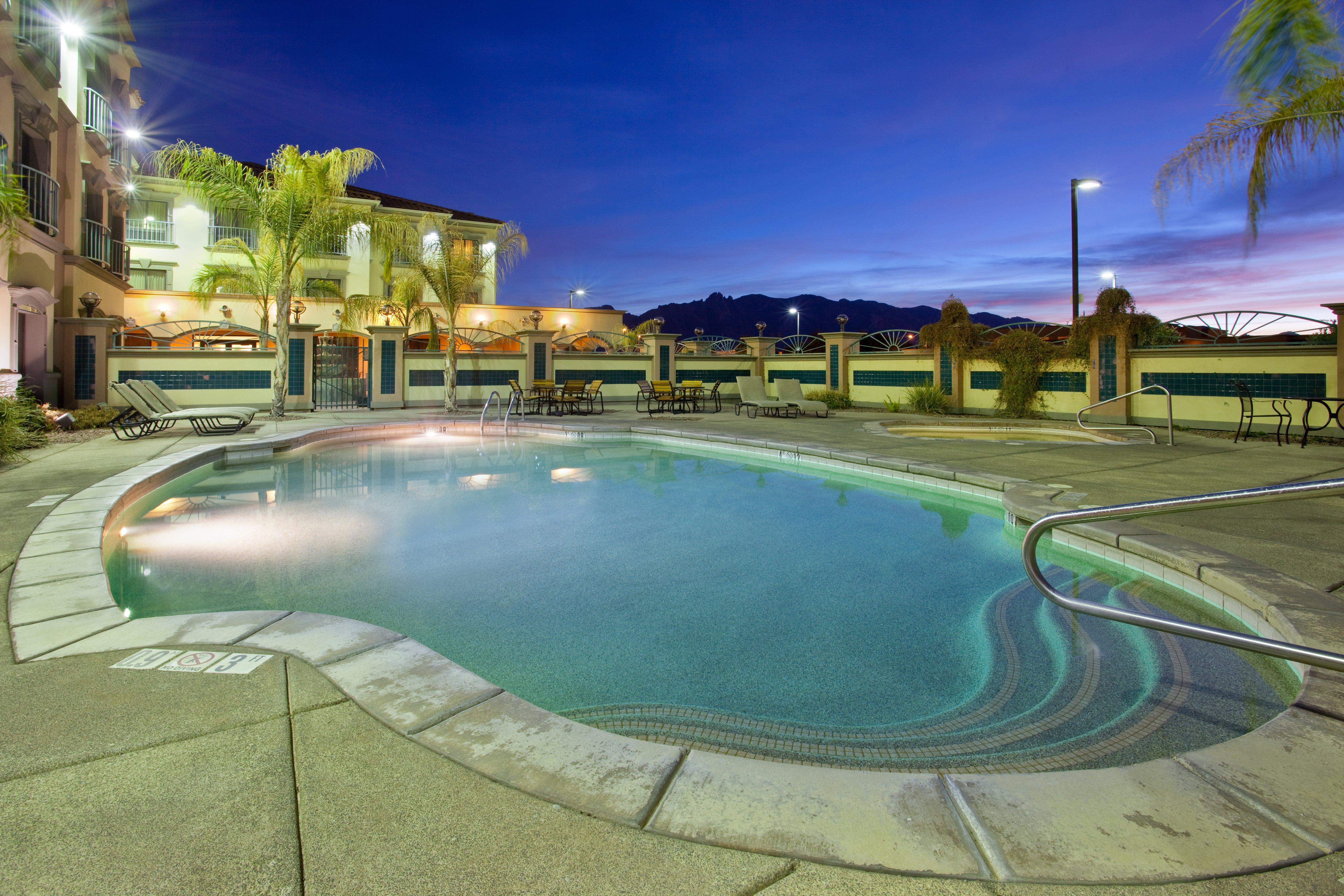 Holiday Inn Express Hotel & Suites Tucson Mall By Ihg Exterior photo